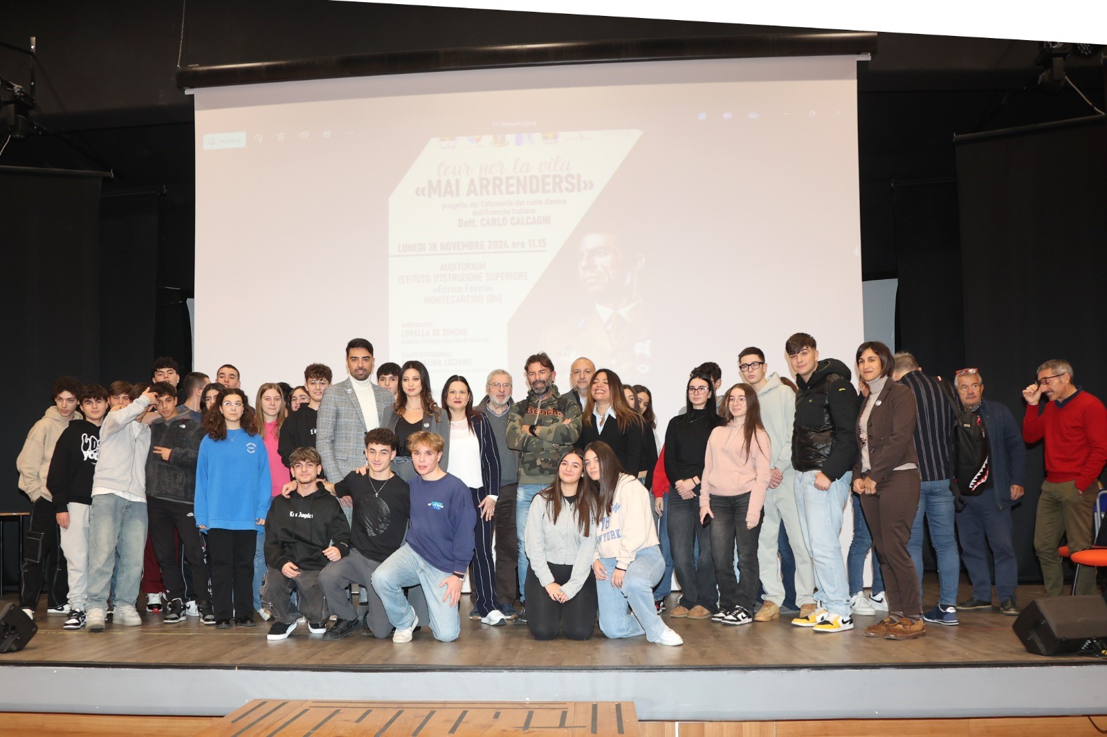 2024.11.18 CALCAGNI GRUPPO CON STUDENTI